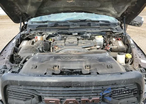 2015 Ram 3500 Laramie z USA, uszkodzony, nr VIN 3C63R3MLXFG570253